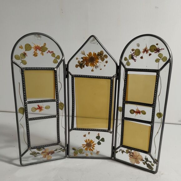 VINTAGE LEADED GLASS W/ PRESSED FLOWERS 3 PANEL SCREEN HOLDS 5 PHOTOS 8.25" TALL - Picture 1 of 14